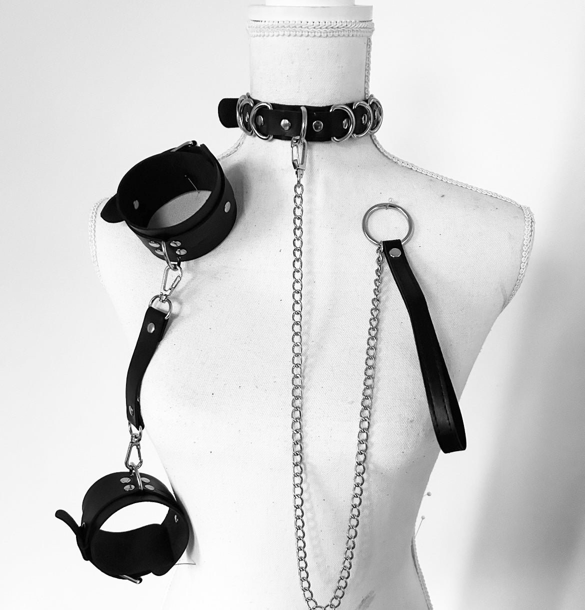 D ring choker collar, leash and cuffs set