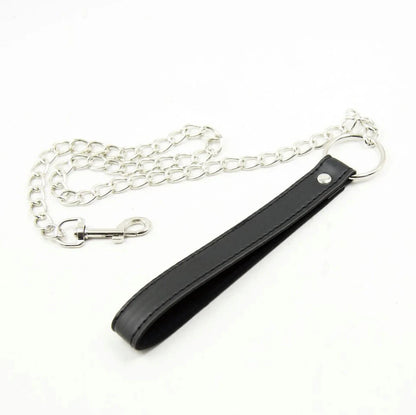 Heart choker with leash