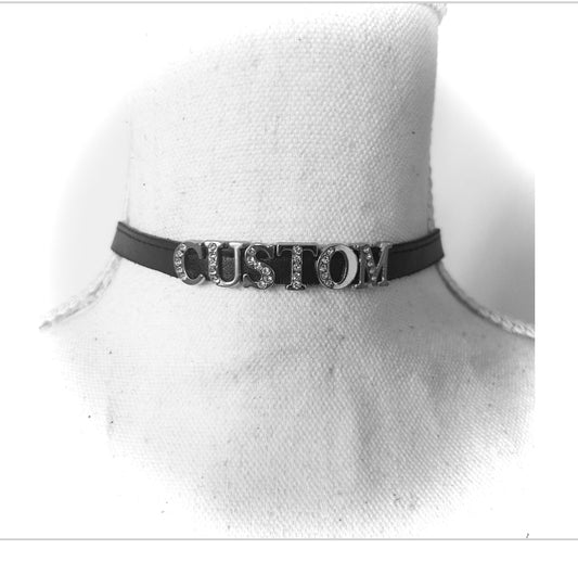 Custom elastic choker